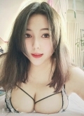 E奶00后混血小乔 小中无大