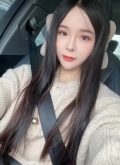 草房C米回归 24岁的萝莉型邻家美女
