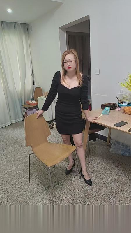 广东-广州风骚黑丝少妇-1.jpg